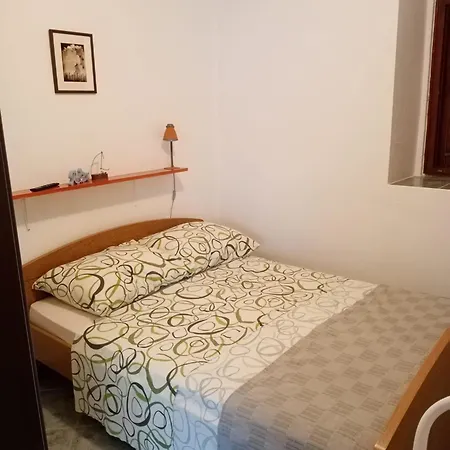 Kamenica * Kukljica