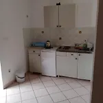 Kamenica Apartamento *